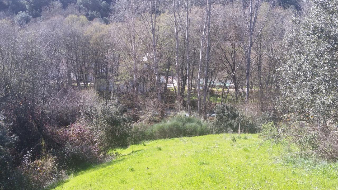 Апартаменти El Molino Del Corcho Касалья-де-ла-Сьєрра Екстер'єр фото