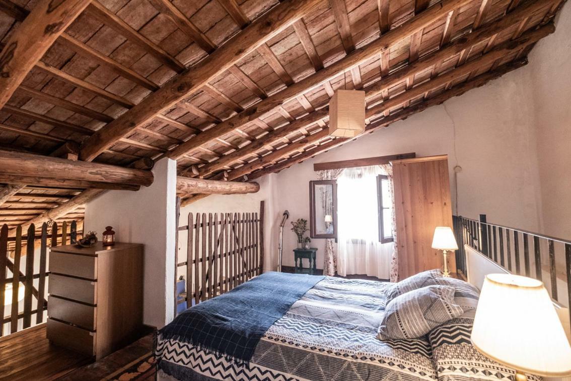 Апартаменти El Molino Del Corcho Касалья-де-ла-Сьєрра Екстер'єр фото